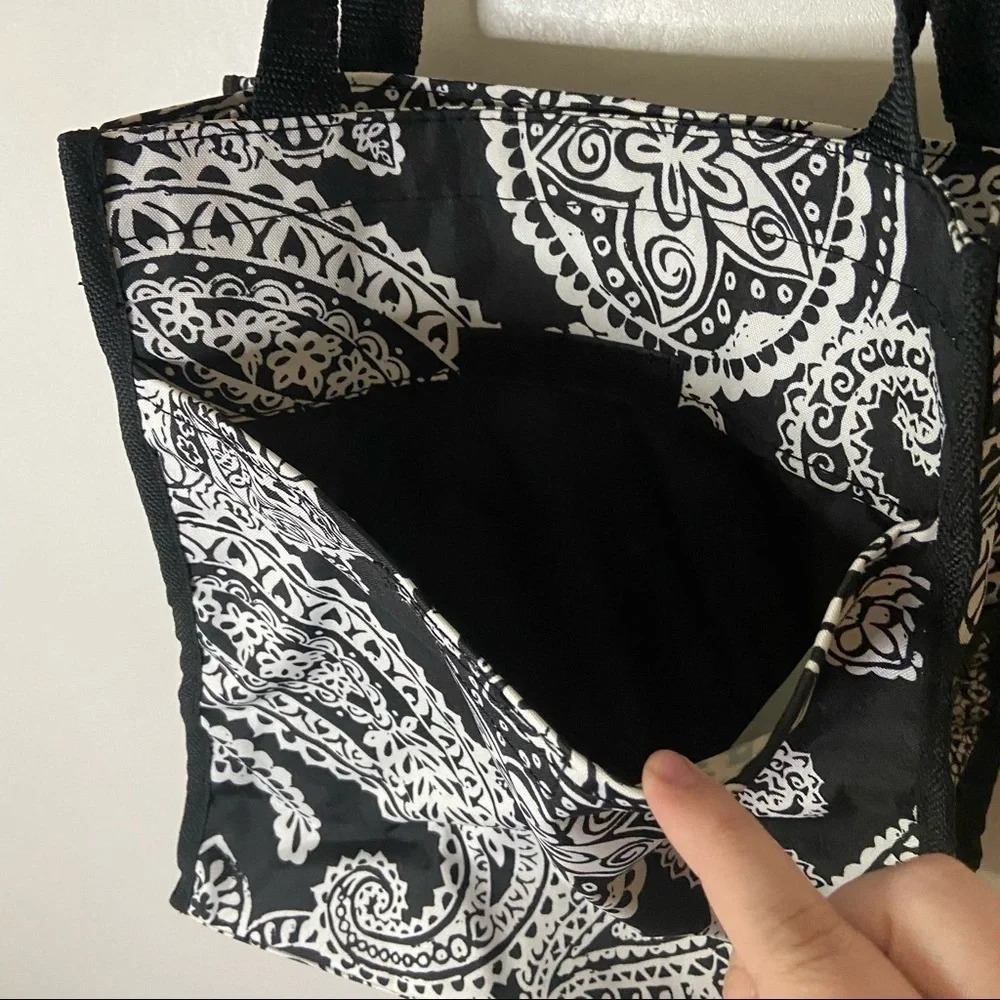 NWOT PAISLEY TOTE LUNCH BAG BLACK BAG ALL PURPOSE ZIPPER TOTE - Picture 5 of 14